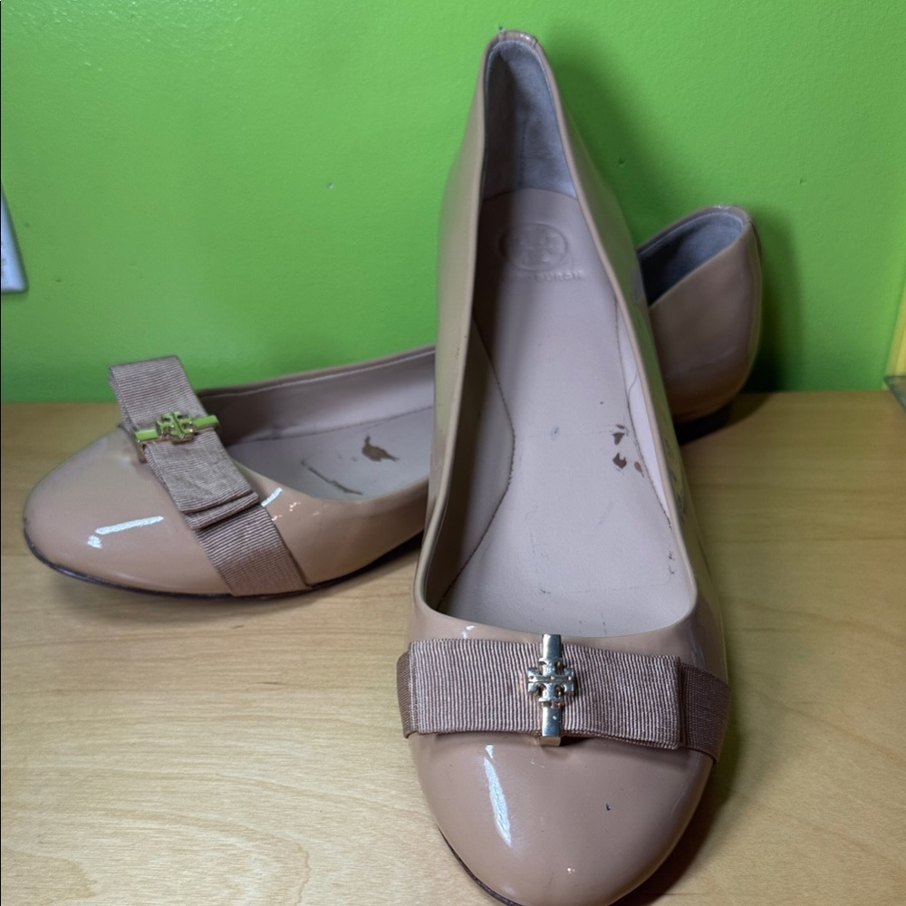 Tory Burch Nude Flats with Bow Detail